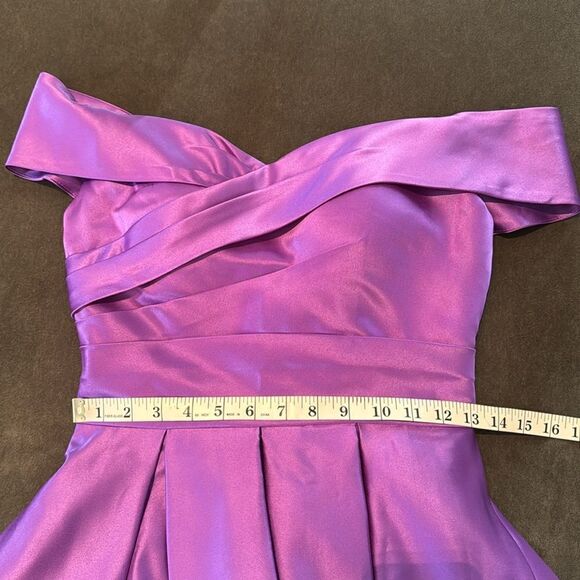 Women’s Purple Satin Off The Shoulder Prom Party Formal Dress Corset Size 4 NWOT - Picture 9 of 11